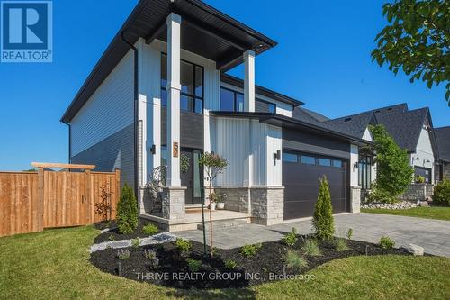 57 Briscoe Crescent, Strathroy-Caradoc (Ne), ON 