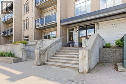 311 - 682 CHURCHILL AVENUE N  Ottawa, ON K1Z 5G5