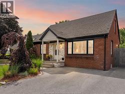 7241 Wyandotte STREET Windsor, ON N8S 1R5