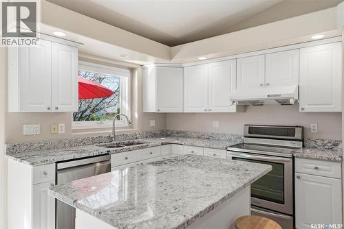 118 Hinitt Place, Saskatoon, SK 