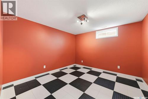 118 Hinitt Place, Saskatoon, SK 