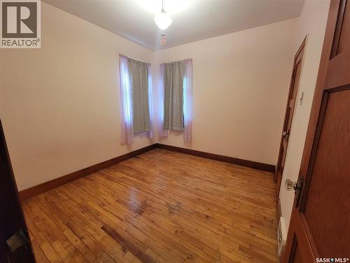 106 Railway Avenue E, Neilburg, SK 