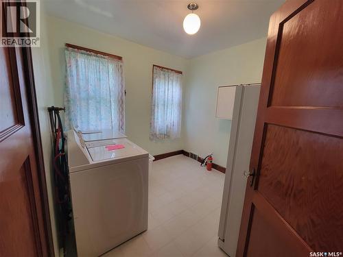 106 Railway Avenue E, Neilburg, SK 