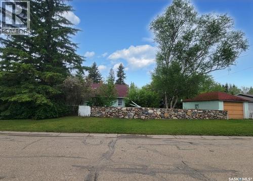 106 Railway Avenue E, Neilburg, SK 