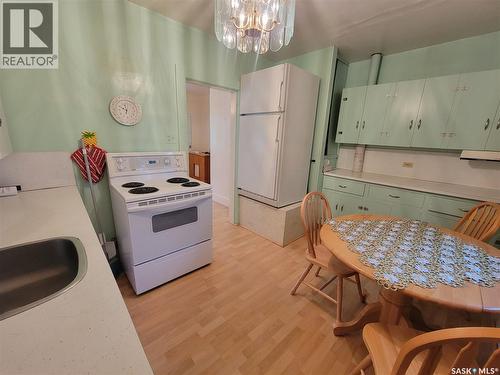 106 Railway Avenue E, Neilburg, SK 