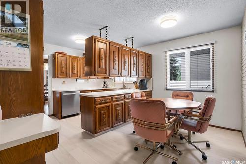 2 Cambridge Crescent, Saskatoon, SK 