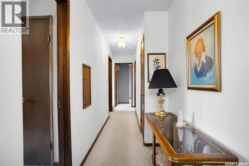 2 Cambridge Crescent, Saskatoon, SK 