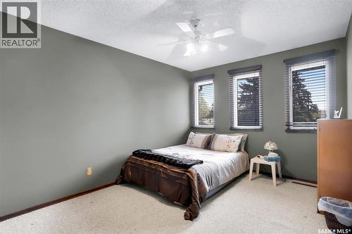 2 Cambridge Crescent, Saskatoon, SK 