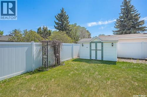 2 Cambridge Crescent, Saskatoon, SK 