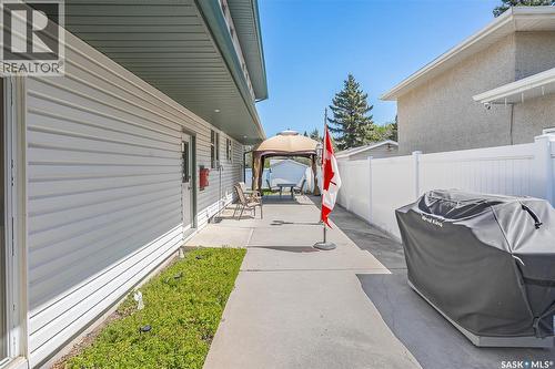 2 Cambridge Crescent, Saskatoon, SK 