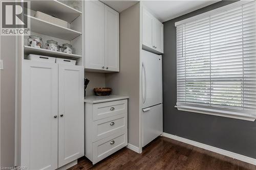 2157 Mountain Grove Avenue, Burlington, ON - Indoor Photo Showing Other Room