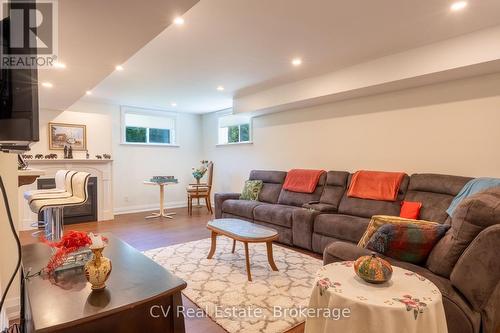 180 St. Edmunds Crescent, South Bruce Peninsula, ON 