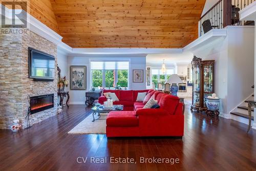 180 St. Edmunds Crescent, South Bruce Peninsula, ON 
