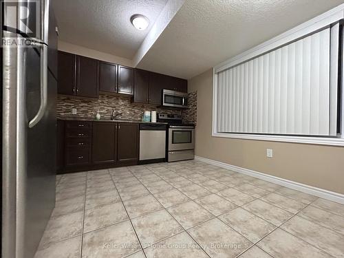 13B - 55 Mooregate Crescent, Kitchener, ON 