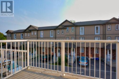13B - 55 Mooregate Crescent, Kitchener, ON 