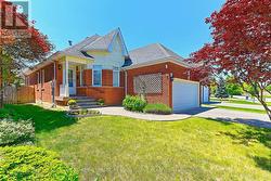 16 HARROP AVENUE Halton Hills, ON L7G 5R2