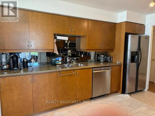 506 - 18 Kenaston Gardens Ne, Toronto, ON 