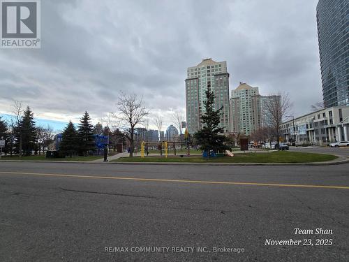 PH302 - 1 LEE CENTERE DRIVE  Toronto, ON M1H 3J2