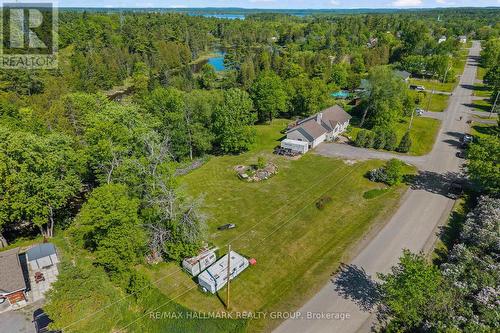 194 Old Pakenham Road, Ottawa, ON 