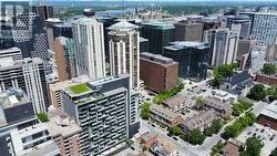 224 Lyon - 4 blocks to Transit Station at Queen - 
