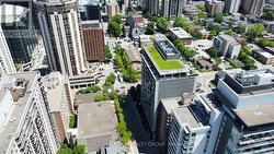 224 Lyon - 7 blocks to Parliament buildings - 