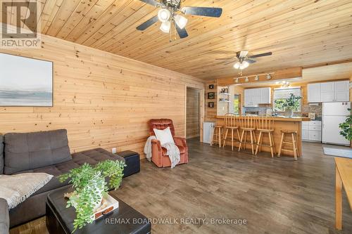 339 Leavoy Lane, Horton, ON 