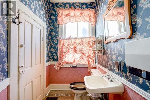 236 Barrie Street, Essa, ON 