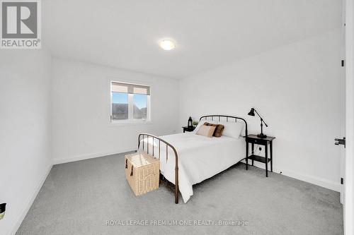 207 Schmidt Drive, Wellington North, ON - Indoor Photo Showing Bedroom