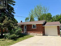 4 HURON STREET Brockton, ON N0G 2V0