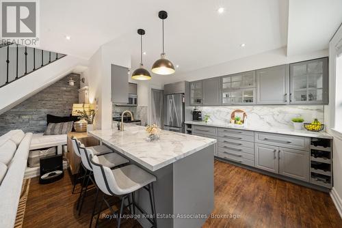 4 - 469 CLARIDGE ROAD  Burlington, ON L7N 2S1