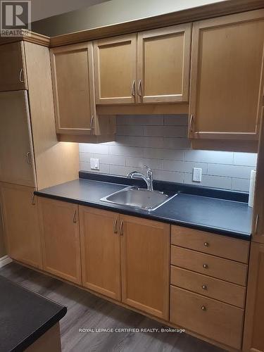 12 Kevinwood Drive, Caledon, ON - Indoor Photo Showing Kitchen