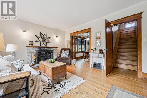2085 Emerald Crescent, Burlington, ON 