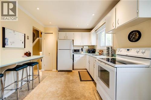 60 Woodlawn Avenue, Brantford, ON 
