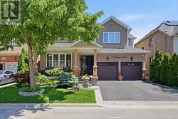 418 MONTREAL CIRCLE Hamilton, ON L8E 0E2