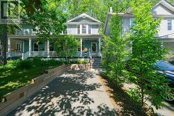 101 SILVER BIRCH AVENUE  Toronto, ON M4E 3L3