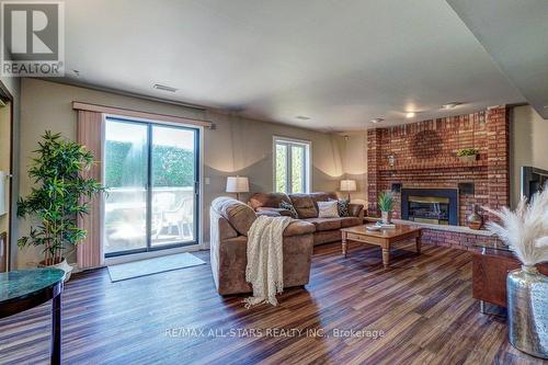 75 Hawley Crescent, Whitby, ON 