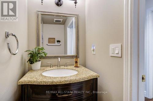 75 Hawley Crescent, Whitby, ON 