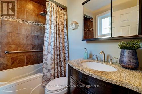 75 Hawley Crescent, Whitby, ON 