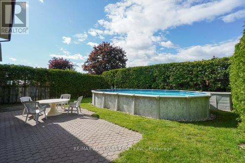 75 Hawley Crescent, Whitby, ON 