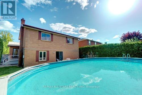 75 Hawley Crescent, Whitby, ON 