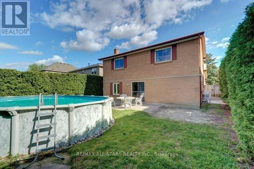 75 Hawley Crescent, Whitby, ON 