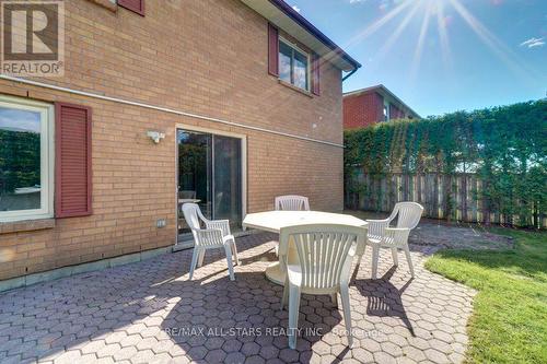 75 Hawley Crescent, Whitby, ON 