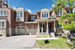 4 SAND HILL MEWS Vaughan, ON L6A 4Y4