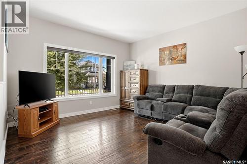 7516 Oxbow Way, Regina, SK 