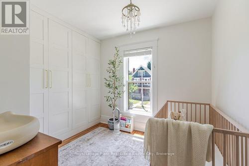 300 Maitland Avenue, Peterborough (Town Ward 3), ON - Indoor Photo Showing Bedroom