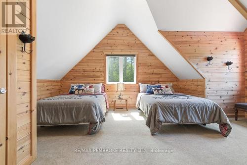 208 Red Fox Trail, Head, Clara And Maria, ON 