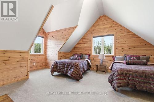 208 Red Fox Trail, Head, Clara And Maria, ON 