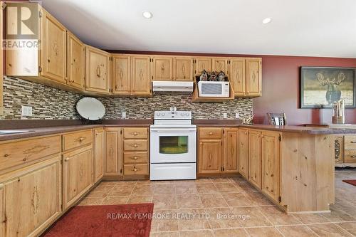 208 Red Fox Trail, Head, Clara And Maria, ON 