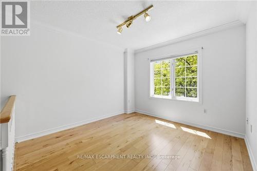 6 - 85 Edgewater Drive, Hamilton, ON 