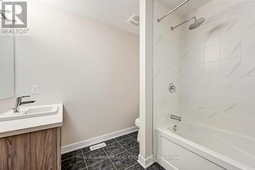4 Piece Bathroom - 623 Terrier Circle, Ottawa, ON 